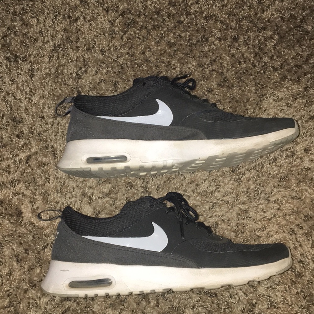 Nike AirMac Thea’s